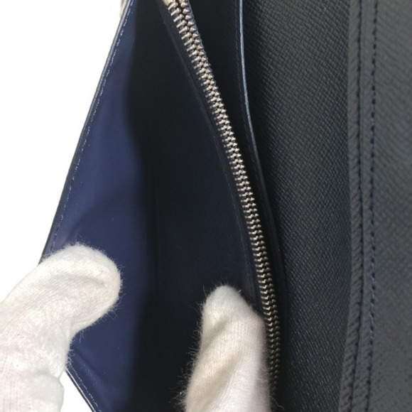 LOUIS VUITTON Blue Wallet - Picture 16 of 16